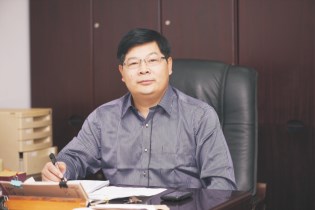 晏承泉.jpg